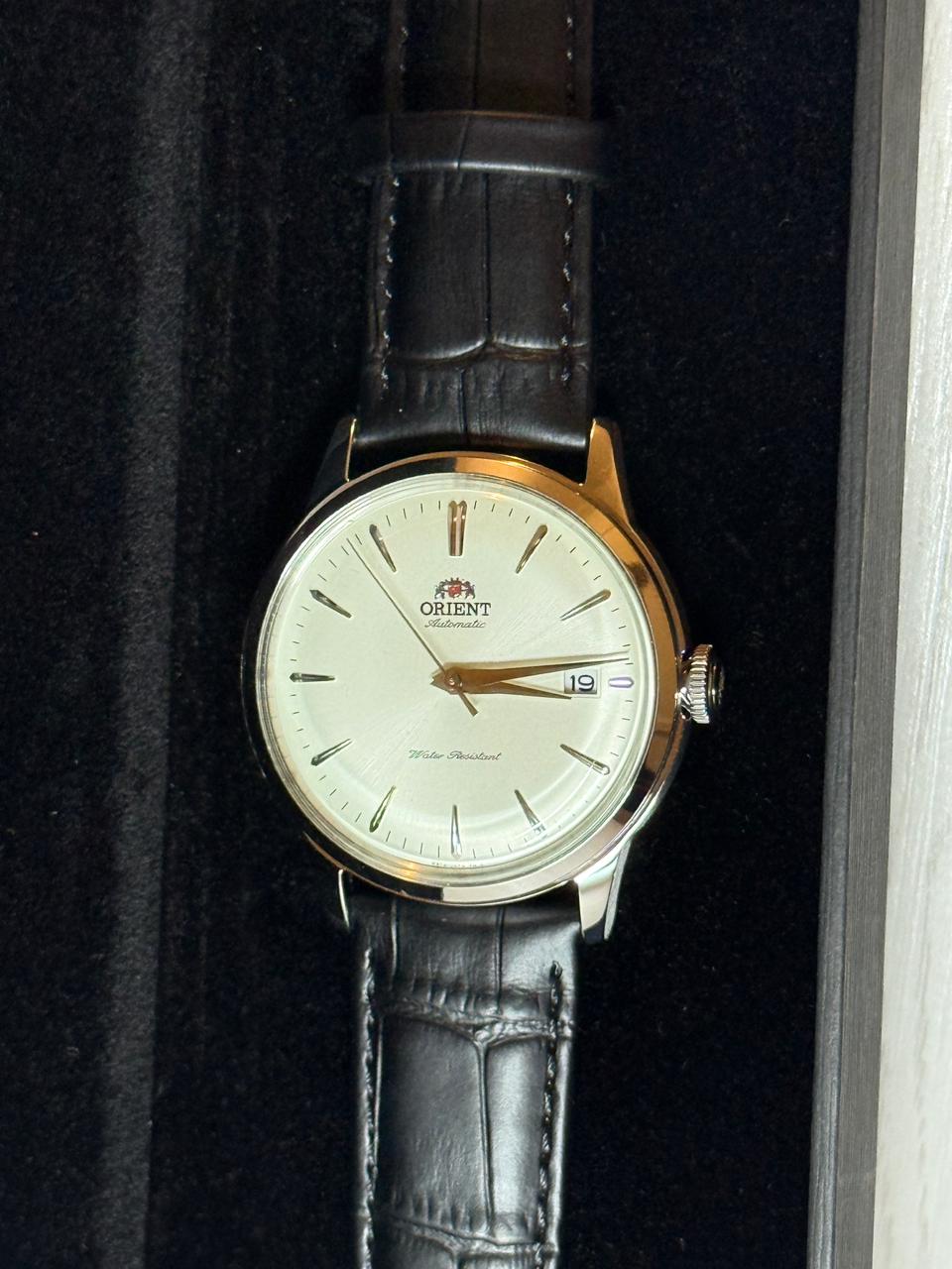 Bambino Cuero Negro Dial Blanco